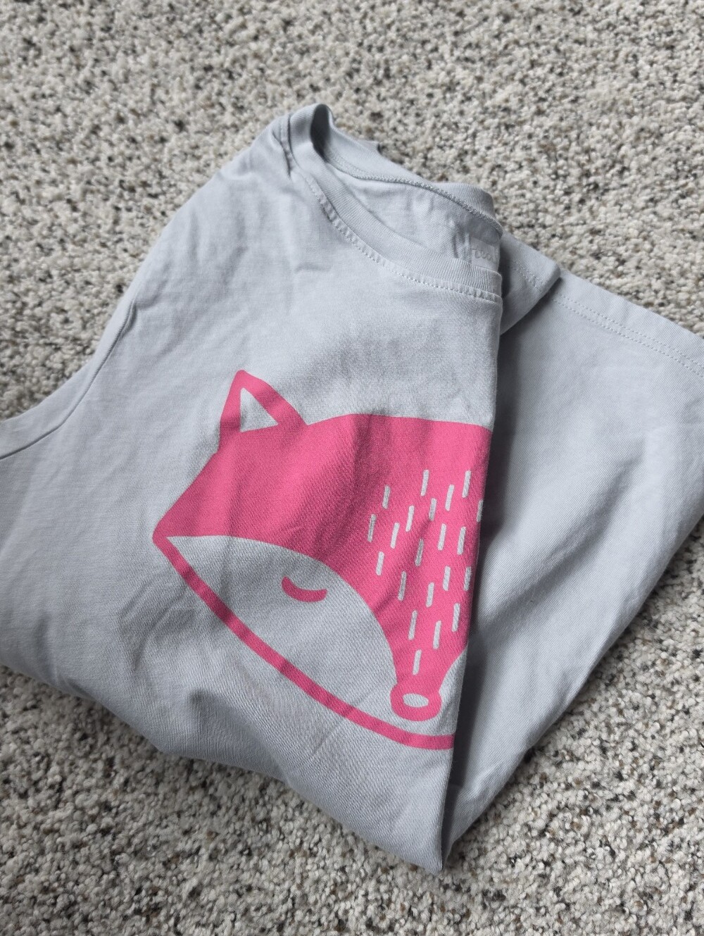 Tea Collection Light Gray Girls' Tee with Pink Graphic